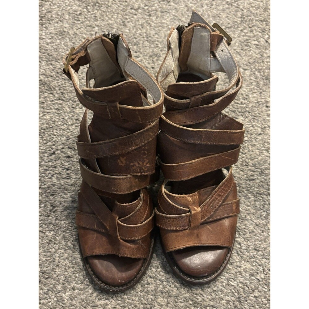 Freebird by‎ Steven Claw Women's Brown Leather Strappy Block Heel Sandals Size 6